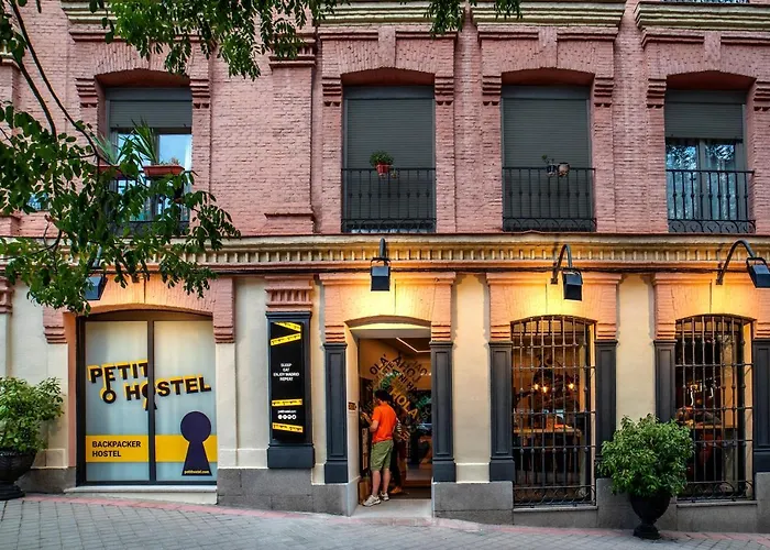 Petit Hostel