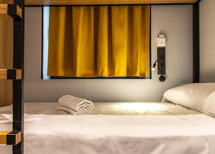 Petit Hostel La Latina (Adults Only)